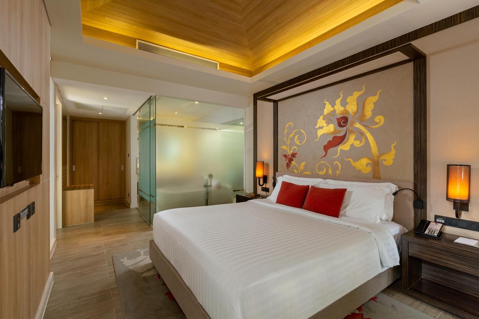 Grand Mercure Phuket Patong Hotel Exterior photo